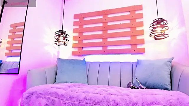 ArianaSantana online show from September 27, 1:53 pm