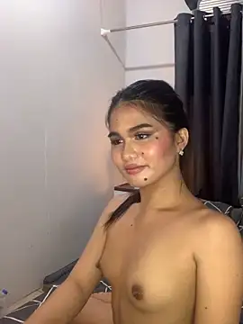 Snapshot of AngelHille chatting on September 23, 8:26 pm AngelHille online show from September 23, 8:26 pm
