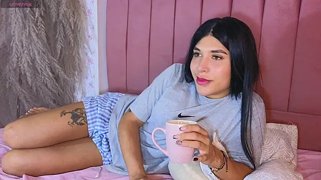 Snapshot of dahiana_marin chatting on October 4, 8:31 pm dahiana marin online show from October 4, 8:31 pm