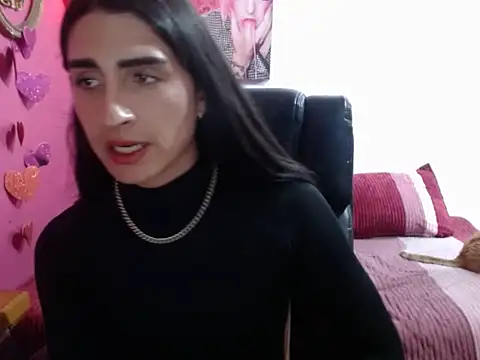 Snapshot of lola_diez chatting on September 21, 5:02 am lola diez online show from September 21, 5:02 am