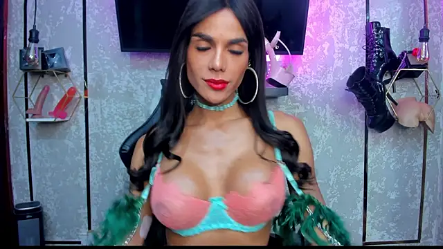 Snapshot of STEFANYA_DOMI chatting on September 19, 4:40 am STEFANYA DOMI online show from September 19, 4:40 am