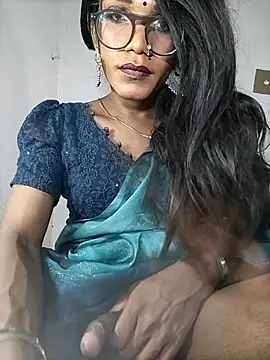 Snapshot of Winterbunny95 chatting on October 6, 8:42 pm Winterbunny95 online show from October 6, 8:42 pm