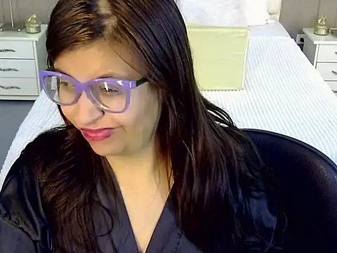 Snapshot of Amber_Rouge_ chatting on September 27, 6:17 pm Amber Rouge online show from September 27, 6:17 pm