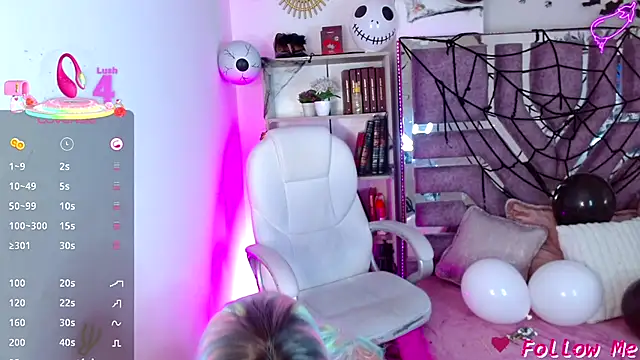 Eva Walker  online show from October 18, 5:44 am