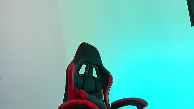 PeytonBox online show from October 11, 1:24 pm