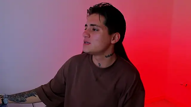 PeytonBox online show from October 18, 12:20 pm