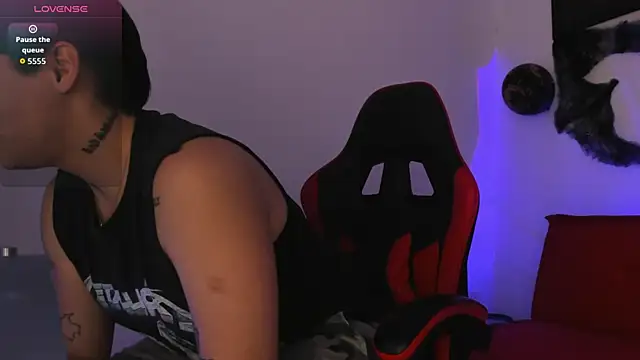 PeytonBox online show from October 27, 12:13 pm