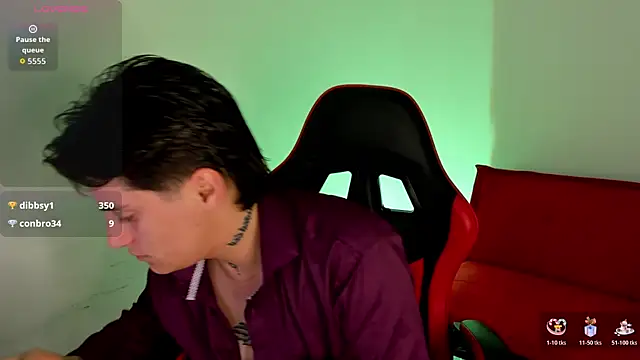 PeytonBox online show from November 15, 12:36 pm