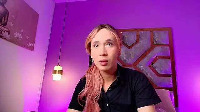 Electra Gosselin online show from October 17, 12:30 pm