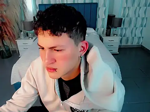 Axel savage online show from November 16, 12:15 pm