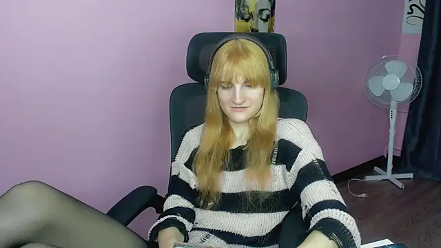 AcidTears online show from November 4, 6:45 am