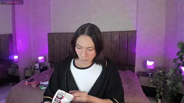 Snapshot of Almaazz chatting on September 17, 8:03 pm Almaazz online show from September 17, 8:03 pm