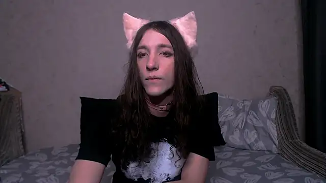 Snapshot of SilverMuse_ chatting on October 4, 2:12 am SilverMuse online show from October 4, 2:12 am