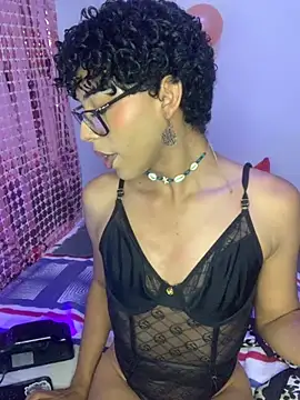 Snapshot of Sweet_Tyra_Doll chatting on October 4, 8:15 am Sweet Tyra Doll online show from October 4, 8:15 am