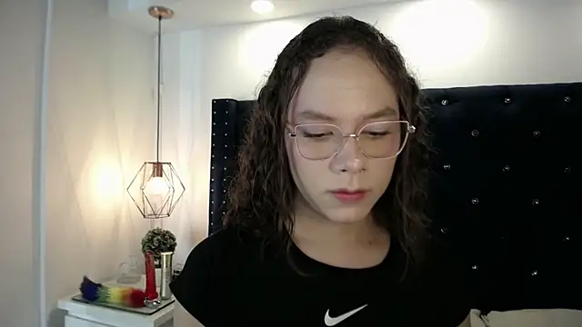 Snapshot of bycandy_ chatting on September 22, 1:49 pm bycandy online show from September 22, 1:49 pm