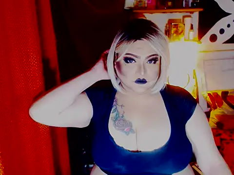 Snapshot of misstresbigcockXXp chatting on October 5, 11:44 am misstresbigcockXXp online show from October 5, 11:44 am