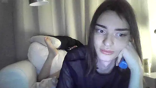 Luna Samosienko online show from December 20, 12:00 pm