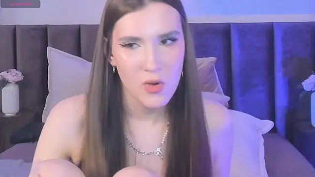 Snapshot of babyy_gloria chatting on October 3, 3:45 pm babyy gloria online show from October 3, 3:45 pm