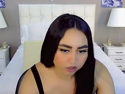 Snapshot of Celeste_Monserrath chatting on October 1, 12:39 pm Celeste Monserrath online show from October 1, 12:39 pm