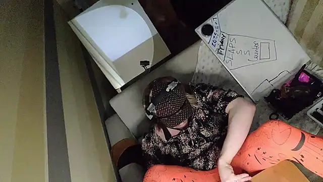 LilithsEve online show from November 7, 8:20 pm