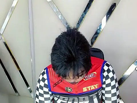 AuroraRoss online show from October 30, 7:57 pm