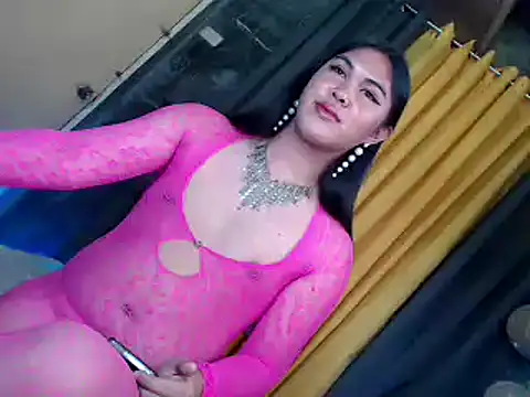 Snapshot of itsme_karina5 chatting on October 8, 2:13 am itsme karina5 online show from October 8, 2:13 am