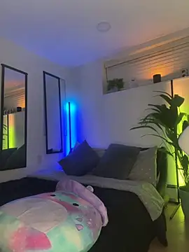 emilycolte online show from October 19, 1:42 am