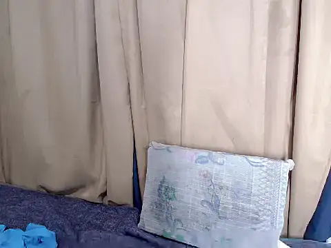 lulueraxxx online show from October 5, 1:22 pm