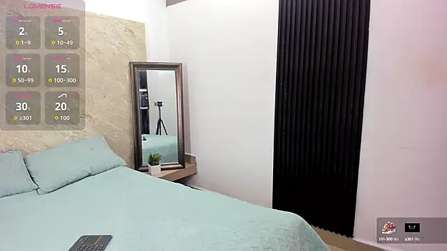 Chanel-munoz online show from October 15, 4:12 am