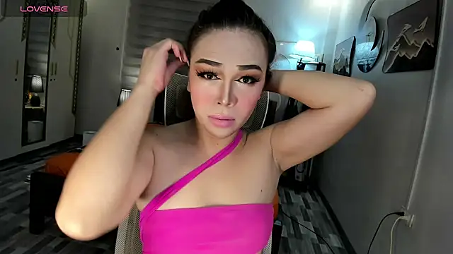 Lavinia Carpenters online show from October 24, 3:39 pm