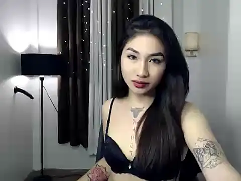 Hillary Megan online show from September 29, 4:17 pm