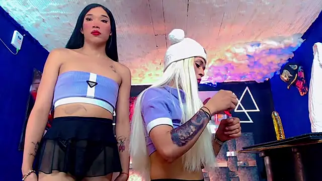 Fersexy Dolls online show from October 21, 10:50 am