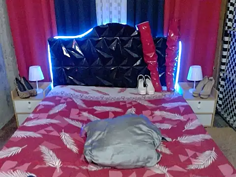 xAsianTOPModelx online show from March 5, 2:33 pm