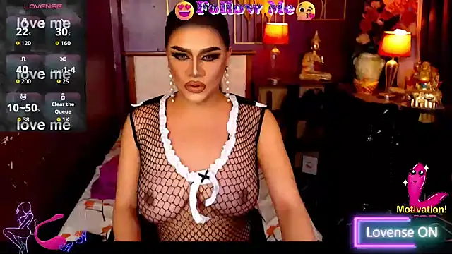 BombshellMARIA online show from October 3, 12:05 pm