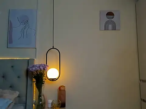 Chloe Celeste online show from November 9, 5:08 am