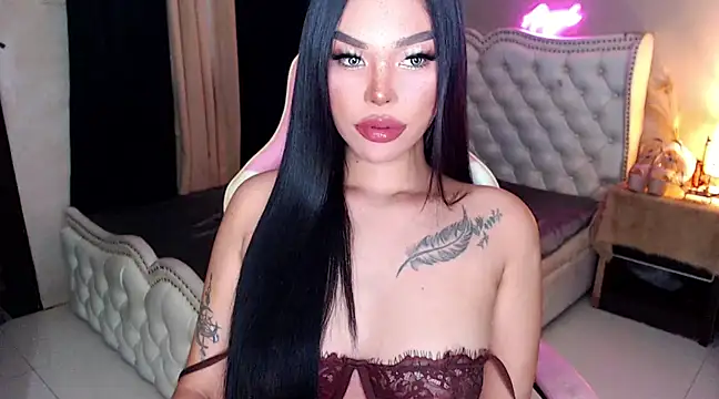 Snapshot of Maria_Bigcock chatting on February 22, 8:29 am Maria Bigcock online show from February 22, 8:29 am