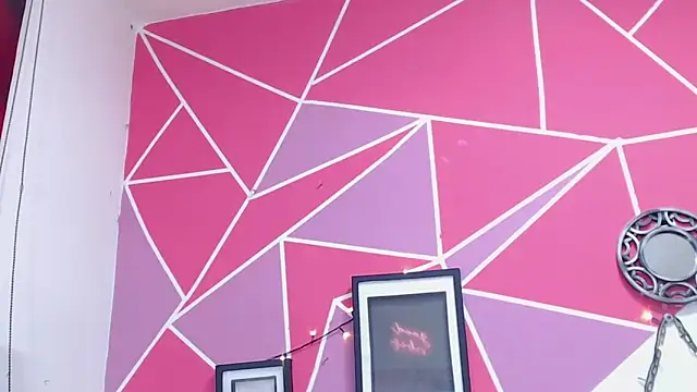 Tifany Adams online show from October 14, 8:31 pm