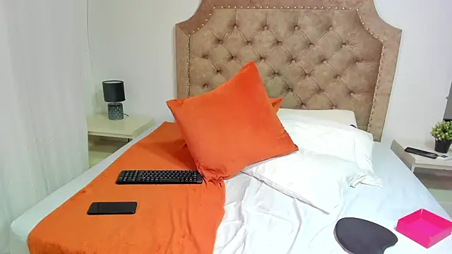 Grecia Moore online show from November 29, 9:17 pm