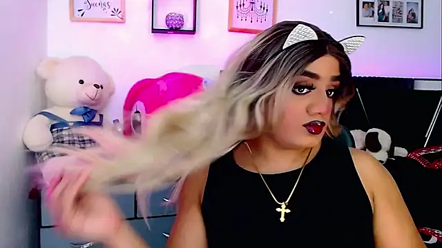 Sofiabigcock22 online show from November 2, 12:30 am