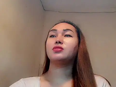 Juicycumlovely69 online show from October 14, 10:43 pm