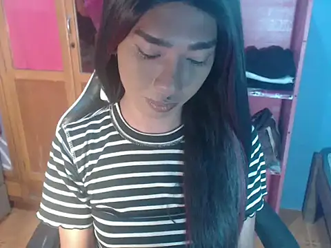 Yourasianbabyemma online show from May 16, 2:49 pm