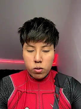 Snapshot of LiamSmith_1 chatting on October 27, 8:06 pm LiamSmith 1 online show from October 27, 8:06 pm