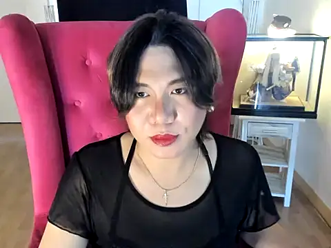 GoldenTs69 online show from October 20, 5:10 am