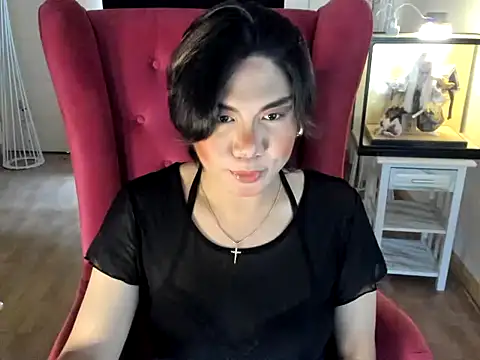 GoldenTs69 online show from November 5, 6:02 am