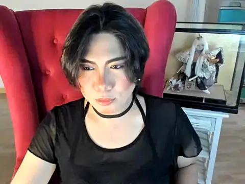 GoldenTs69 online show from November 23, 7:10 am