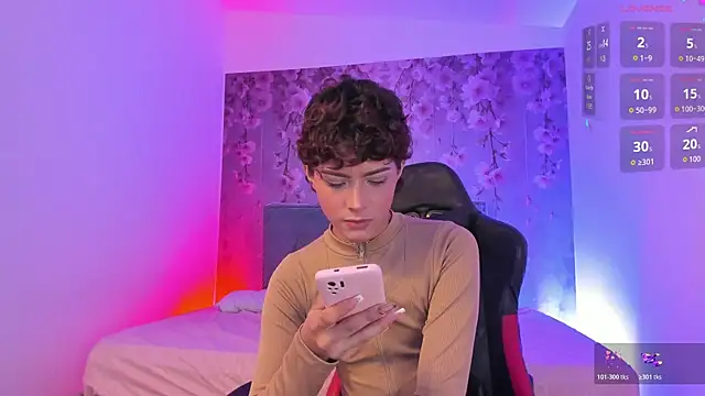 DannysaStar  online show from November 29, 11:40 pm