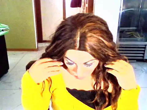 melany-michu online show from March 25, 1:38 pm