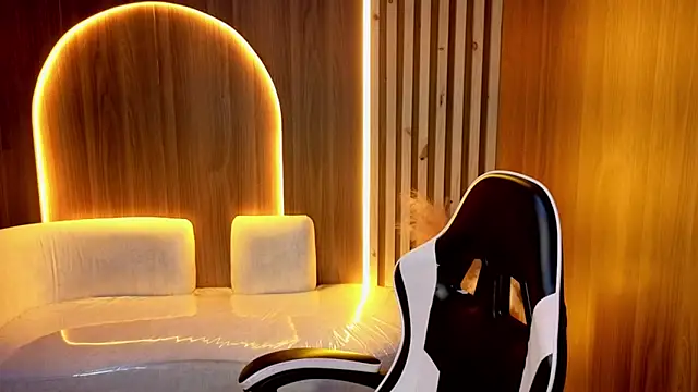 zoe tp online show from January 13, 8:17 pm