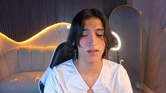 zoe tp online show from February 25, 8:13 pm