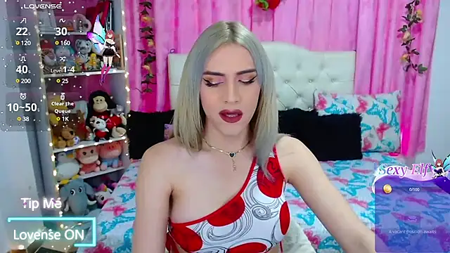 Snapshot of golden_girl01 chatting on March 4, 6:07 pm golden girl01 online show from March 4, 6:07 pm